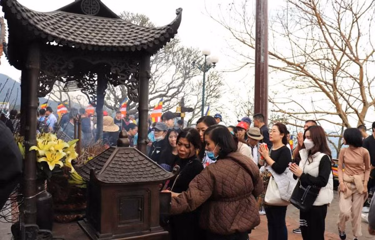 Tết Giáp Thìn, có gì chơi ở Quảng Ninh? Tet Giap Thin, co gi choi o Quang Ninh?