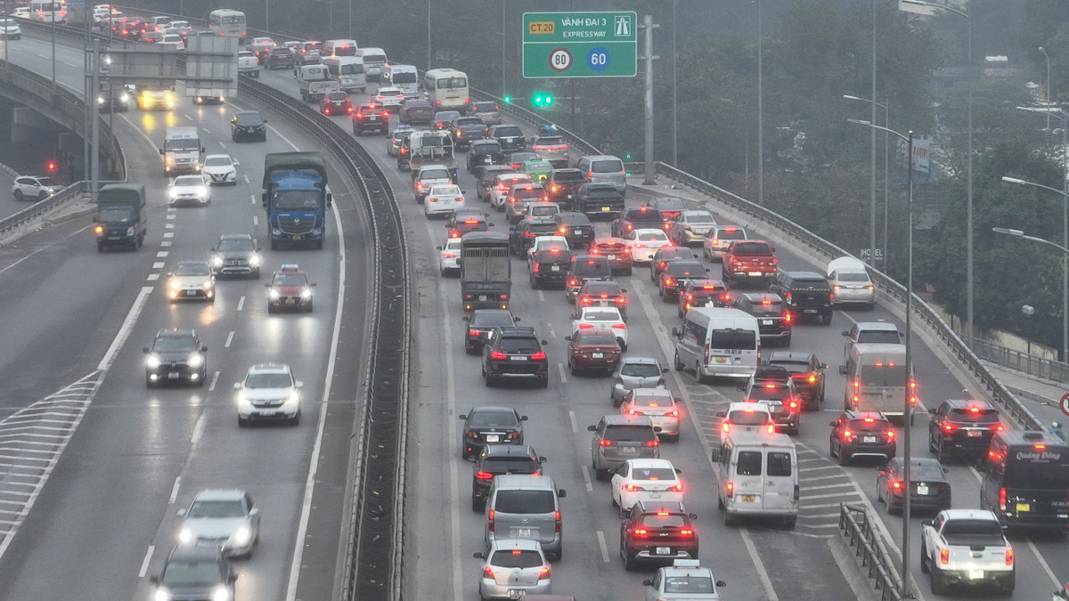 Những "đèn lồng đỏ" hiện hữu trên vành đai 3.