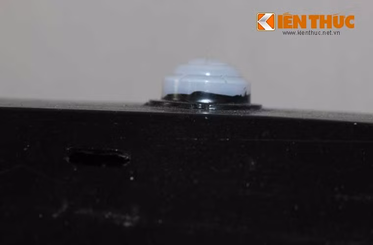 Nắp cửa thoát hiểm khi gặp sự cố.