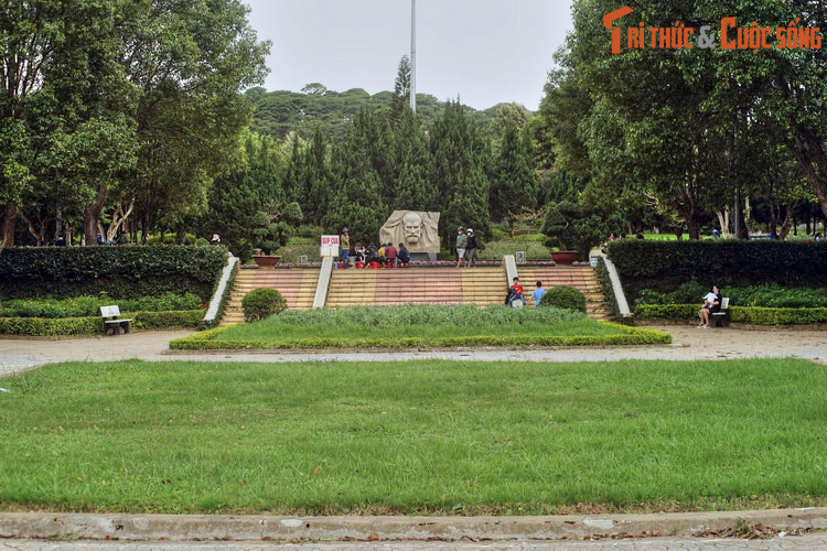 Khoanh khac choang ngop khi bac si Yersin phat hien ra Da Lat