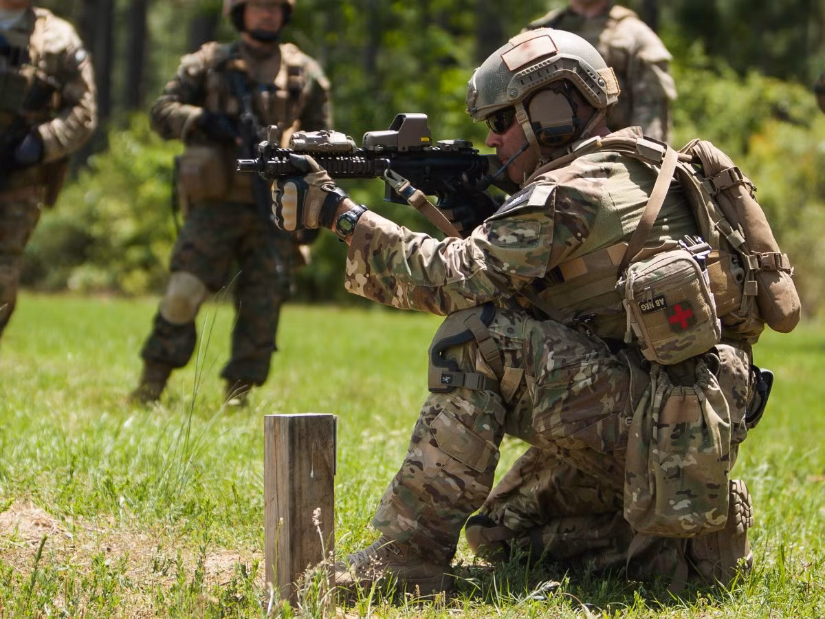 Điểm khác biệt duy nhất chính là binh lính Mỹ thường có nhiều mẫu trang phục ngụy trang hơn, phù hợp với từng điều kiện tác chiến cụ thể. Nguồn ảnh: BI.