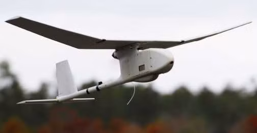 Nhỏ gọn và có giá thành rẻ, những chiếc RQ-11 này rất được binh lính ưa dùng để thu thập thông tin tình báo trực tiếp từ trận địa, việc sử dụng RQ-11 cũng tỏ ra có nhiều lợi thế hơn so với hình ảnh được truyền tải từ vệ tinh do có độ trễ thấp hơn, có khả năng di chuyển cơ động hơn. Nguồn ảnh: Olive.