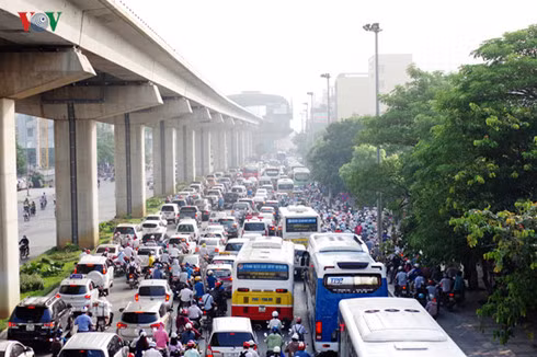 Giam tac duong, Ha Noi se thu phi xe ca nhan gio cao diem?-Hinh-2