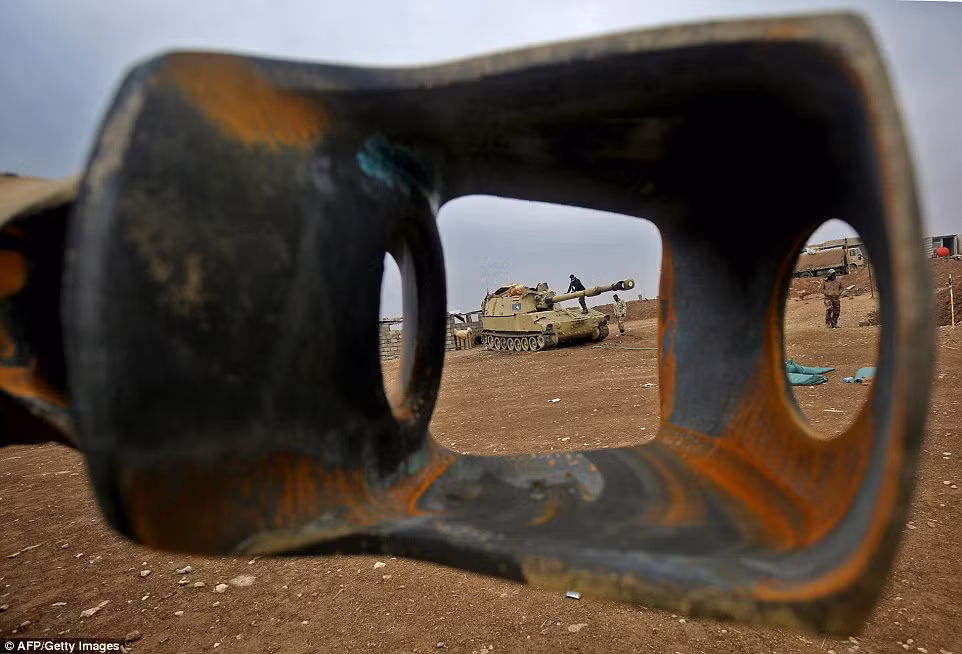 Với lực lượng và hỏa lực áp đảo phiến quân, xong Quân đội Iraq vẫn không thể dựa vào đó để có được ưu thế áp đảo trên chiến trường. Nguồn ảnh: Dailymail.