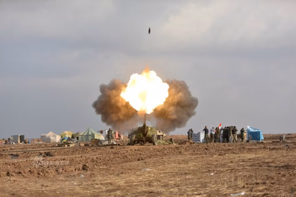 Với tầm bắn lên tới 27 km khi sử dụng đạn tăng tầm và 17 km khi sử dụng đạn thường, khẩu pháo này rõ ràng đã tạo lợi thế không nhỏ cho Quân đội Iraq trong cuộc chiến chống IS. Nguồn ảnh: Sina.