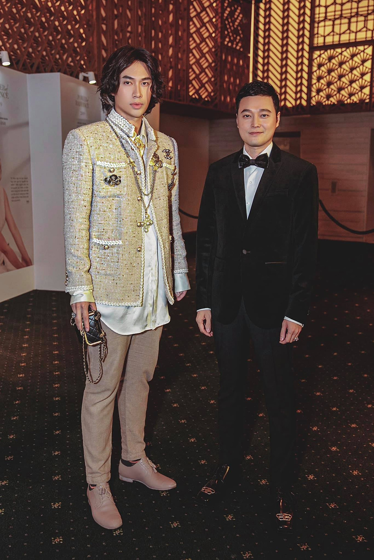 NTK Lý Quí Khánh hội ngộ ca sĩ Quang Vinh. Lâu lắm nam ca sĩ mới xuất hiện ở sự kiện của giới giải trí.