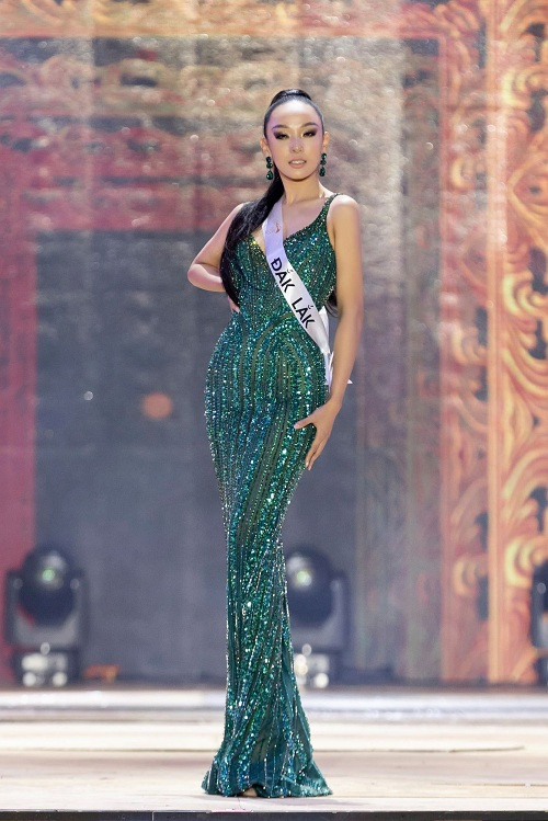 Ngô Mỹ Hải đoạt danh hiệu Á khôi 2 Hoa khôi Du lịch Việt Nam 2020 cùng giải phụ Người đẹp áo dài.