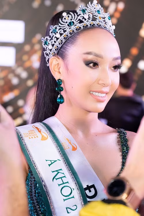 Ngô Mỹ Hải đến từ Đắk Lắk. Cô sinh năm 1994, cao 1m71, số đo 3 vòng 84-64-91. Mỹ Hải hiện là MC, người mẫu tự do.