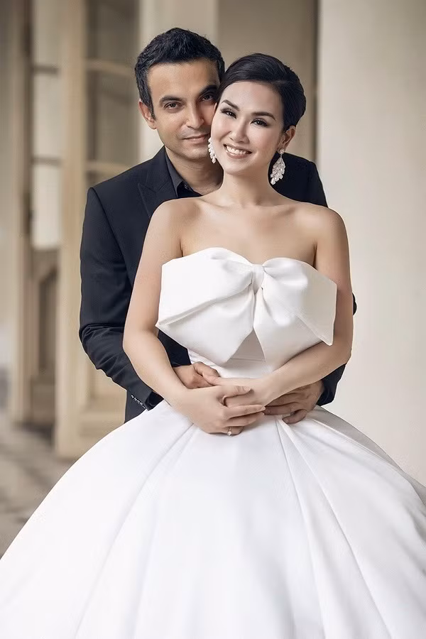 Anh tự tay gây dựng sự nghiệp, cũng từng mất tất cả và phải làm lại từ đầu.