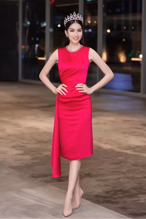 Điều đó cho thấy, Á hậu Phương Anh không chỉ nhận được sự ủng hộ nhiệt tình từ cộng đồng yêu sắc đẹp trong nước, mà cả fan nước ngoài cũng đánh giá rất cao.