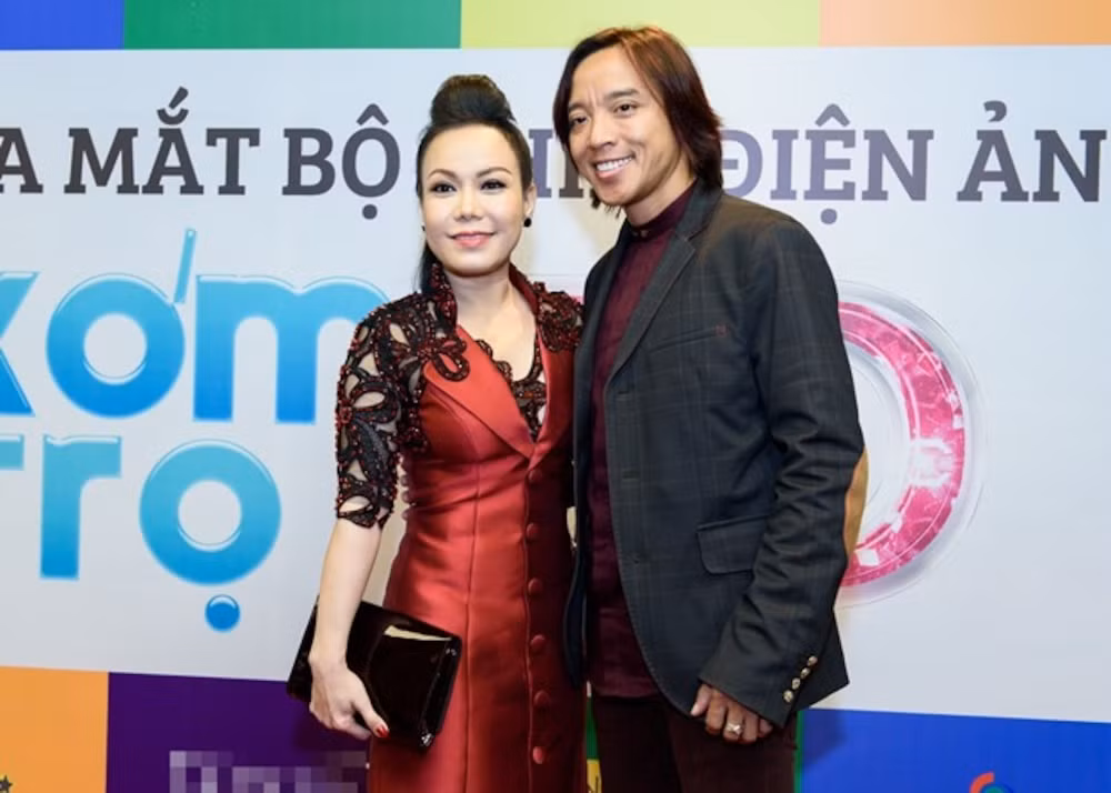 Hoai Linh - Viet Huong khong the theo may bay dua Chi Tai ve My-Hinh-2