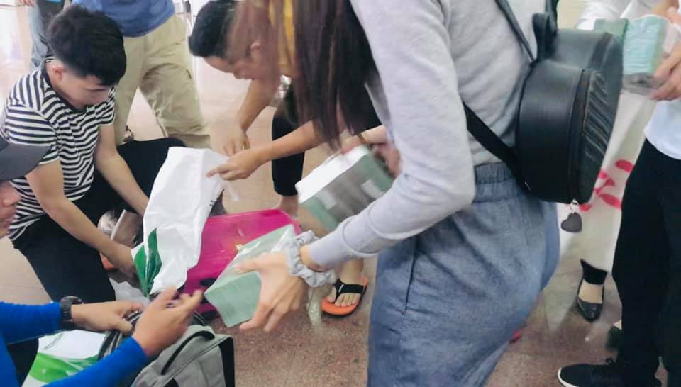 Thuy Tien - Cong Vinh mang 