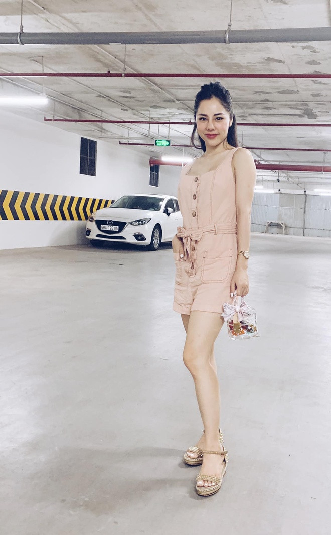 Trước bài đăng công khai bạn gái của Huỳnh Anh, trên trang cá nhân, Lan Phương viết dòng trạng thái tình cảm dành cho nam diễn viên.