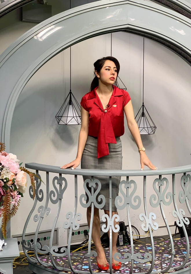 "Khi gặp anh, em biết sẽ không còn ai hơn nữa. Không còn ai thay thế anh trong giấc mộng".