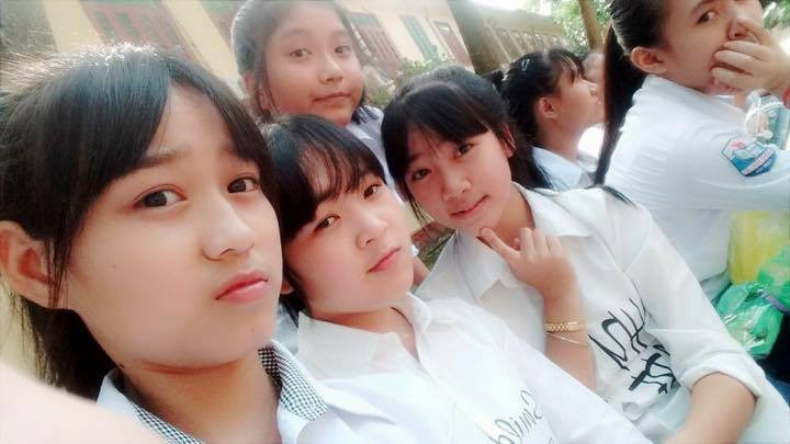 Đỗ Thị Hà không khóa trang cá nhân trước chung kết. Người đẹp sinh năm 2001 cũng không "dọn" những khoảnh khắc dễ thương thời ngố tàu của mình - điều mà các thí sinh hoa hậu vẫn hay làm trước vòng thi cuối cùng.