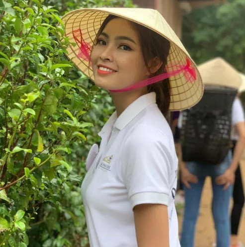 Nguoi dep Du lich Quang Binh to bi ep lam nhung viec 