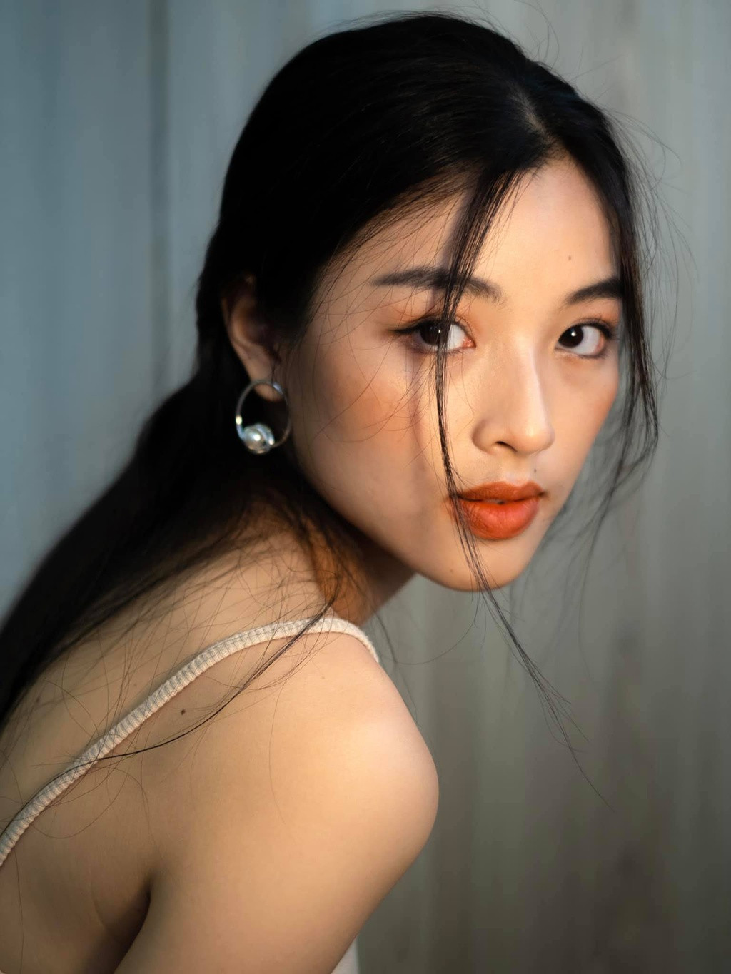 Để chuẩn bị cho vai diễn, Lan Thy đã học thêm về kỹ năng diễn xuất, tập nói giọng Hà Nội. Ảnh: NVCC.