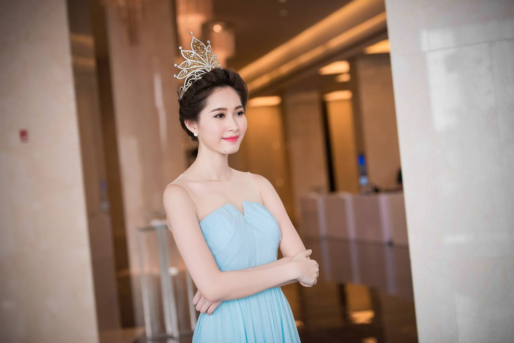 Đặng Thu Thảo - cô gái xuất thân từ Đồng bằng sông Cửu Long - lên ngôi cách đây 8 năm. Thu Thảo mang nét nền nã, dịu dàng và thanh lịch. Nhiều lần, cô được ca ngợi là "hoa hậu của các hoa hậu". Cô không đại diện Việt Nam thi quốc tế trong hai năm đương nhiệm. Ảnh: Linh Lê Chí.