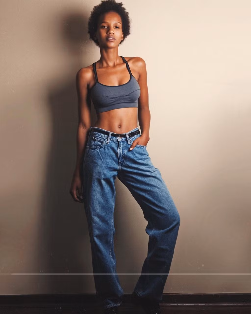 Người đẹp nhận một triệu Rand tiền mặt (hơn 1,4 tỷ đồng) cùng căn hộ cao cấp và xe hơi sau khi trở thành hoa hậu.