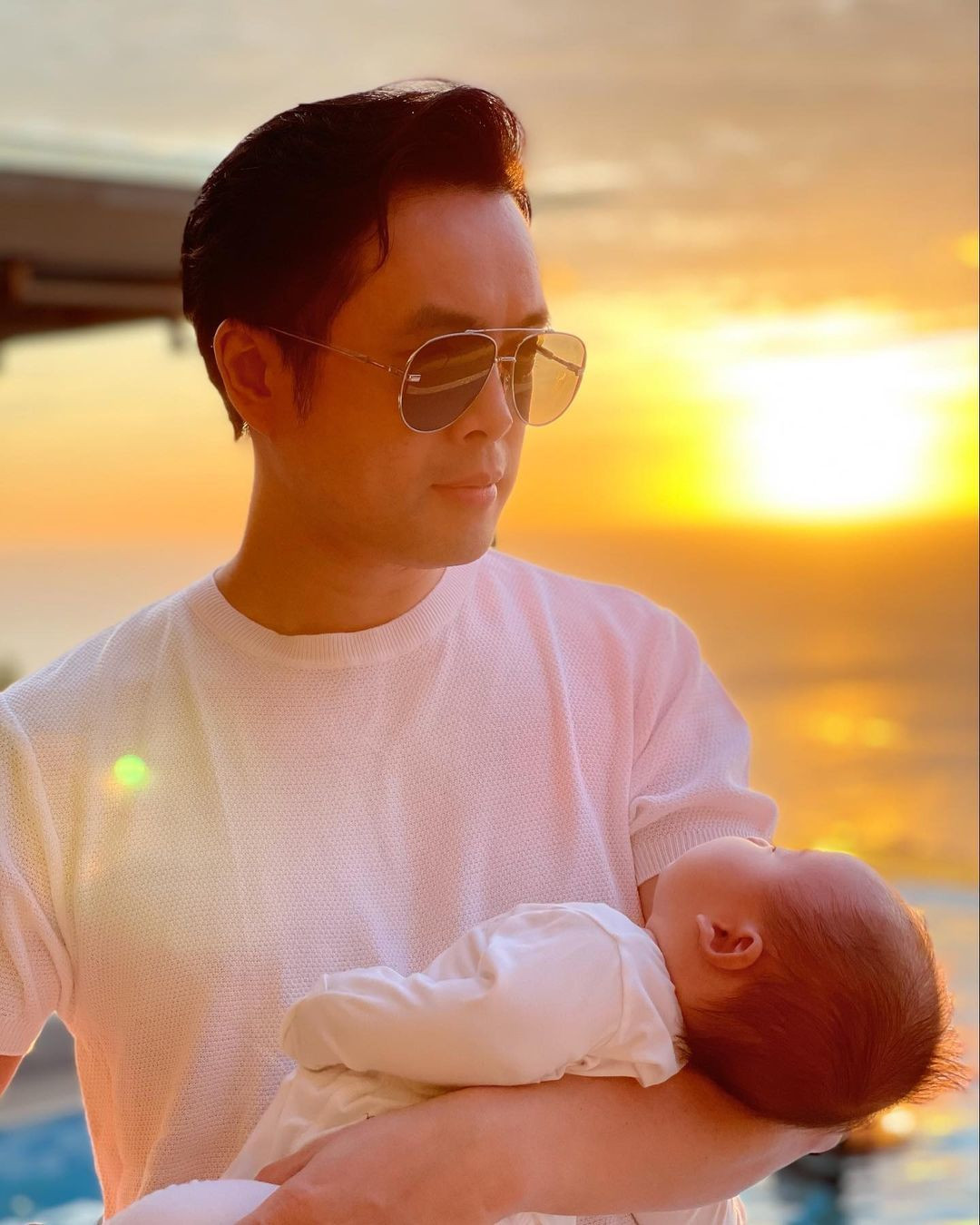 "Mục tiêu lớn nhất trong đời là có con. Hai bé Mickey và Jerry đã thay đổi đời sống của 2 vợ chồng hoàn toàn", Dương Khắc Linh trải lòng.