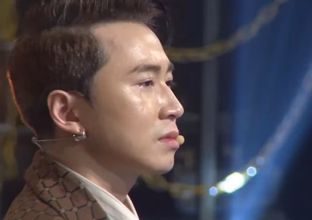 Tran Thanh lai bat khoc o chung ket Rap Viet