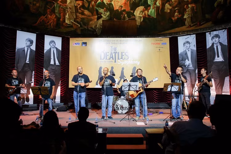 MC Long Vu, Anh Tuan xuat hien trong dem nhac tuong nho Beatles-Hinh-2