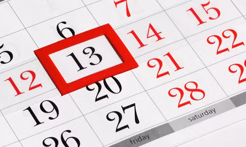 Không phải mọi quốc gia đều coi con số 13 là con số xui xẻo, kém may mắn. Thật vậy, Italy là một trong số ít các quốc gia coi số 13 là một con số may mắn, tốt lành và mang đến cả thành công, vinh quang.