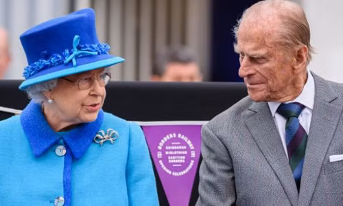 Hoàng tử Philip của Hoàng gia Hy Lạp (sinh ngày 10/6/1921) là phu quân của Nữ hoàng Anh Elizabeth II. Sau ngày cưới với Công chúa Elizabeth năm 1947, ông trở thành Công tước xứ Edinburgh, Bá tước xứ Merioneth và Nam tước Greenwich. Đến năm 1957, Nữ hoàng Elizabeth đã phong Philip làm Hoàng thân nước Anh.