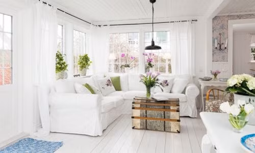 Với việc sử dụng những màu sắc này, người tuổi Dậu sẽ gặp may mắn và thuận lợi trong sức khỏe và sự nghiệp.