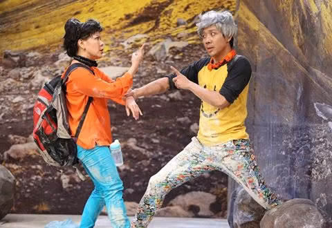 Trên truyền hình, hai người đóng tiểu phẩm cùng nhau rất ăn ý trong từng lời thoại cho đến ánh mắt.