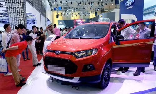 Các mẫu xe mới cũng giảm giá mạnh khiến người mua choáng váng. Ảnh: Lê Anh Dũng.