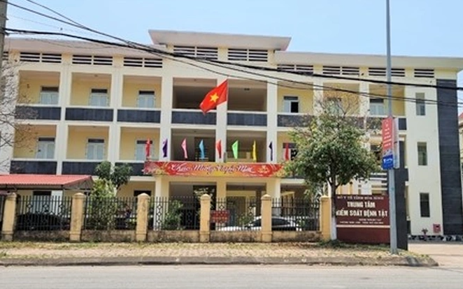 Vu Viet A: Vi sao Giam doc CDC Hoa Binh bi ky luat?