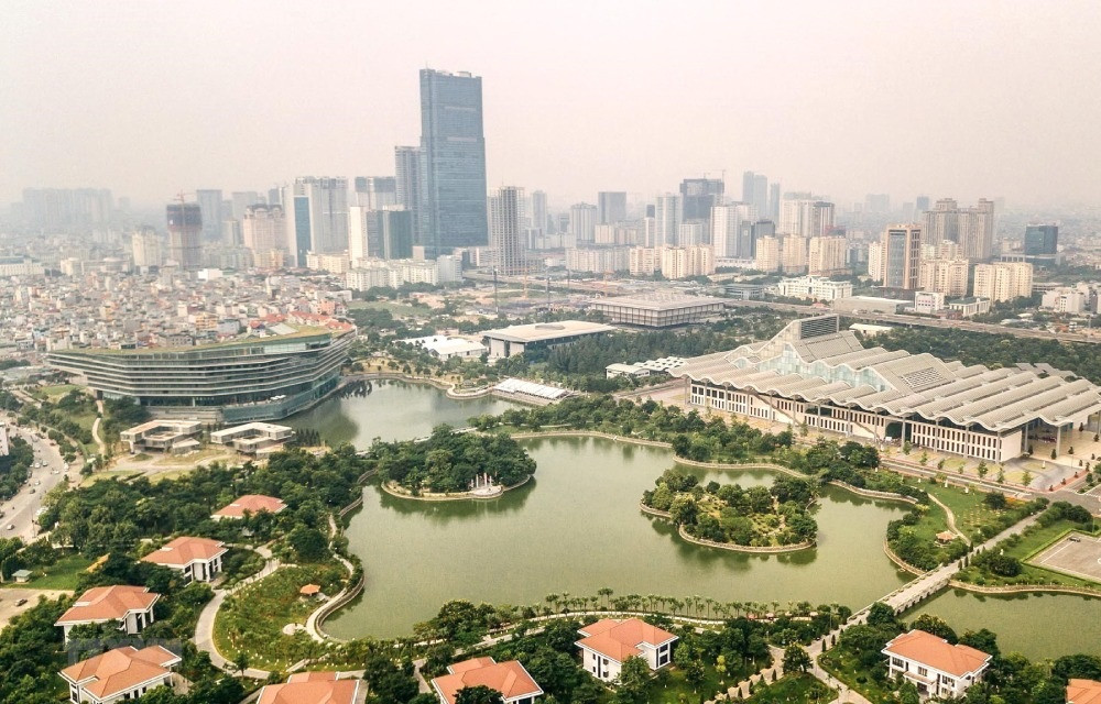 Ngoài ra, địa phương muốn lên thành phố trực thuộc Trung ương phải có cơ cấu và trình độ phát triển kinh tế - xã hội đạt quy định, như: có số dư cân đối thu chi ngân sách; thu nhập bình quân đầu người năm so với cả nước (1,75 lần); mức tăng trưởng kinh tế trung bình ba năm gần nhất đạt bình quân của cả nước.(Ảnh minh hoạ) 