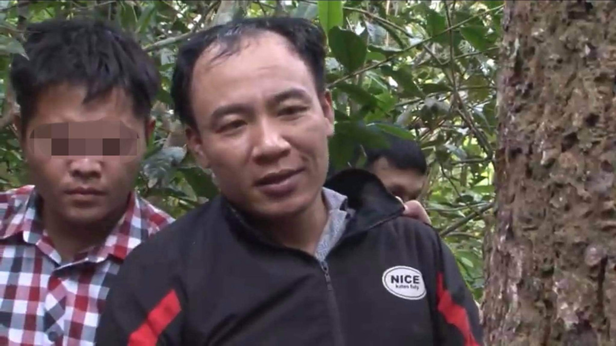 Khi các thông tin Phúc đưa ra đều được chứng minh là sai sự thật thì hắn bất ngờ thay đổi lời khai. Từ việc phủ nhận, Phúc thừa nhận có liên quan đến cái chết của nạn nhân N. Hắn khai, bản thân chỉ là người mối lái để nạn nhân gặp một thầy cúng khác… 