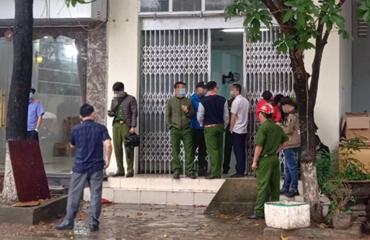 Lực lượng Cảnh sát hình sự, Kỹ thuật hình sự, Công an tỉnh Thái Bình sau khi tiếp nhận thông tin đã có mặt tại hiện trường để thu thập dấu vết và tìm kiếm bằng chứng của vụ án. (Ảnh minh hoạ, nguồn ảnh: Báo Lào Cai)