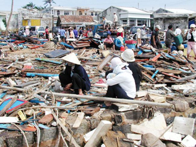 Cuối tháng 11/2006, bão số 9 (Bão Durian) đổ bộ vào các tỉnh Bình Thuận, Bà Rịa - Vũng Tàu, Bến Tre, Sóc Trăng, Bạc Liêu và Trà Vinh, sức gió mạnh nhất trên cấp 14 lên tới 250km/h, làm 98 người chết, 1.770 người bị thương, thiệt hại kinh tế khoảng 5.200 tỷ đồng. 