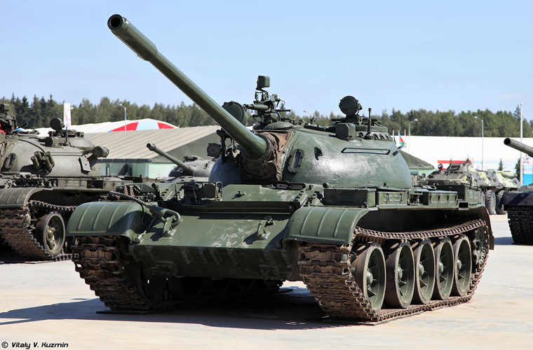 Trong ảnh là mẫu sản xuất hàng loạt T-54A (hay gọi là Object 137G) được Liên Xô sản xuất số lượng lớn 1955-1957, ở Ba Lan từ 1956-1964, ở Tiệp Khắc từ 1957-1966... Việt Nam đã nhận không ít T-54A và hiện vẫn hoạt động tới ngày nay.