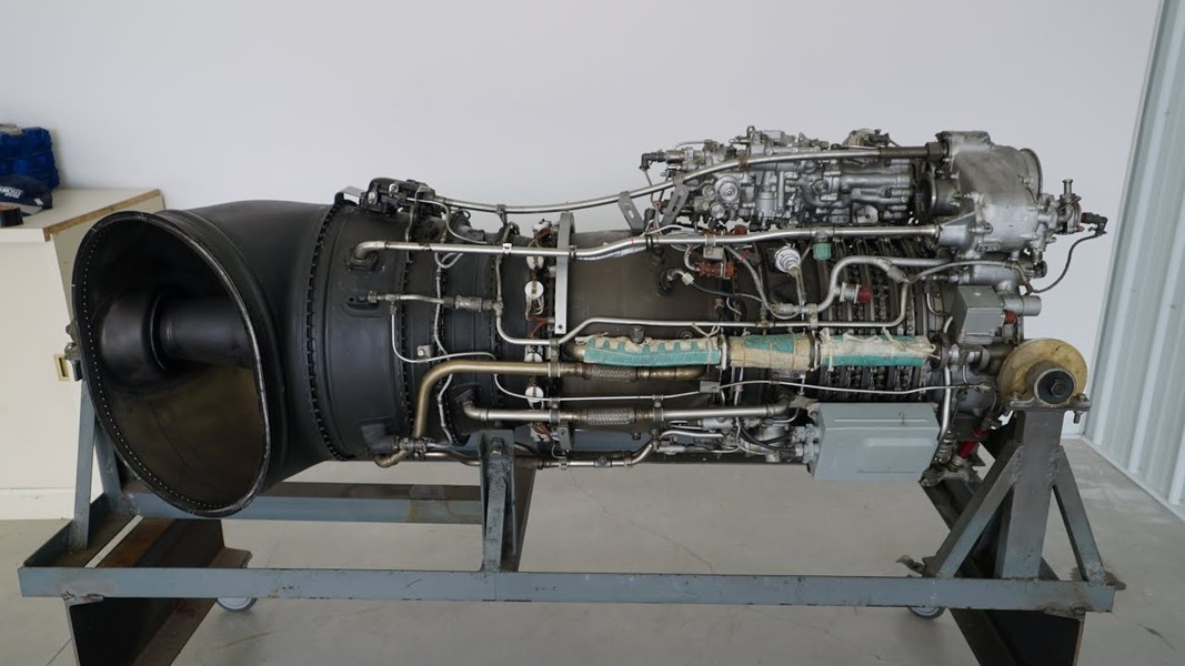 Máy bay được trang bị 2 động cơ Isotov TV3-117 có công suất 2.200 mã lực mỗi chiếc giúp cho trực thăng đạt vận tốc cực đại 335 km/h. Tầm bay 450 km, trần bay 4.500 m.