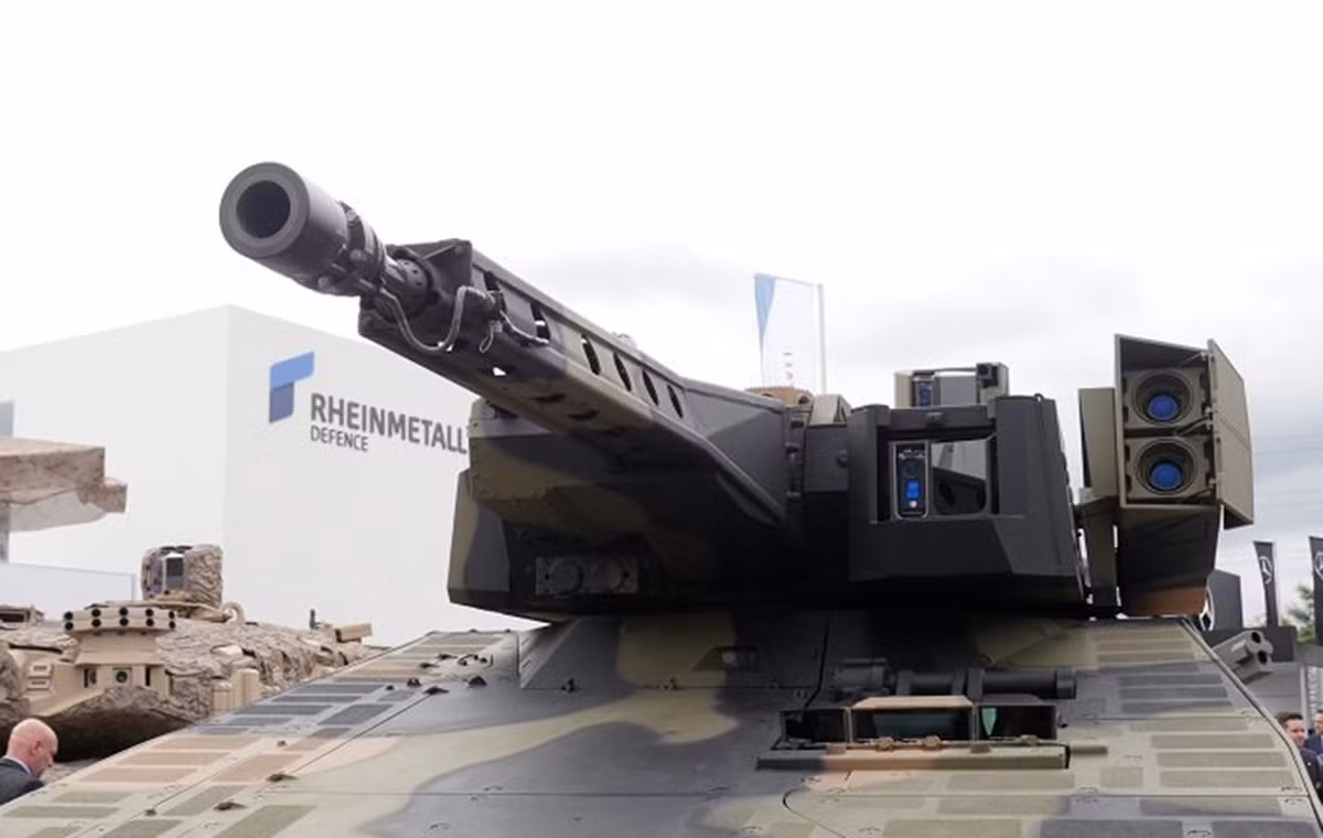 Về vũ khí, IFV Lynx được trang bị module chiến đấu gồm pháo bắn nhanh 35mm với đạn xuyên giáp và đạn điều khiển nổ điện tử, súng máy 7,62 mm điều khiển từ xa.