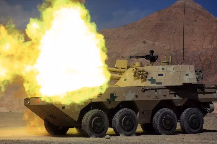 PLL-09 là một trong những khẩu pháo tự hành mới nhất của Quân đội Trung Quốc, được đưa vào phục vụ vào năm 2009.