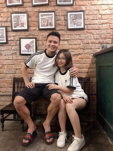 Sau khi đổi tên, có ý kiến rằng đây từng là fanpage của Quang Hải, chuyện anh chàng có like page trước đây cũng là điều dễ hiểu.