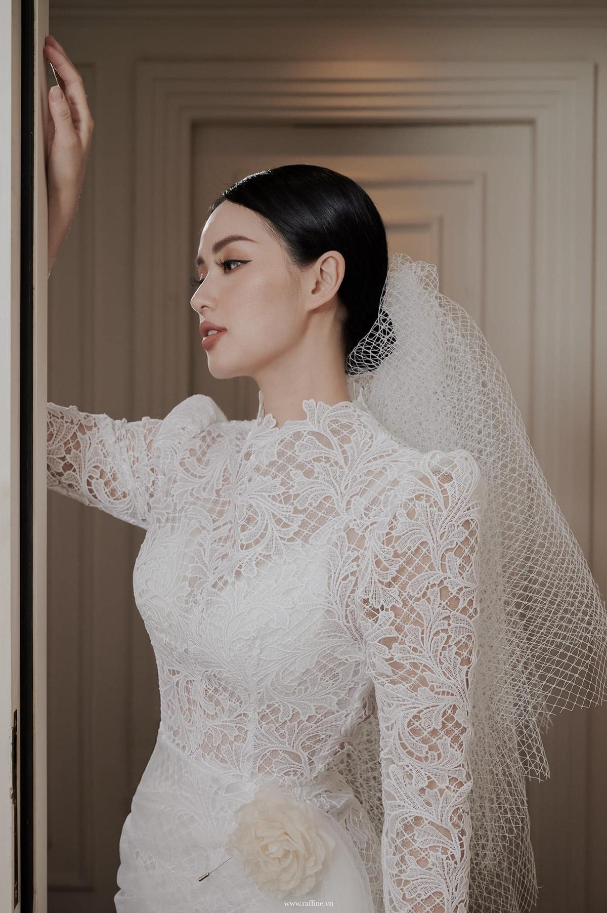 Vẻ đẹp quyến rũ hot girl Tâm Tít khiến nhiều người khó có thể rời mắt.