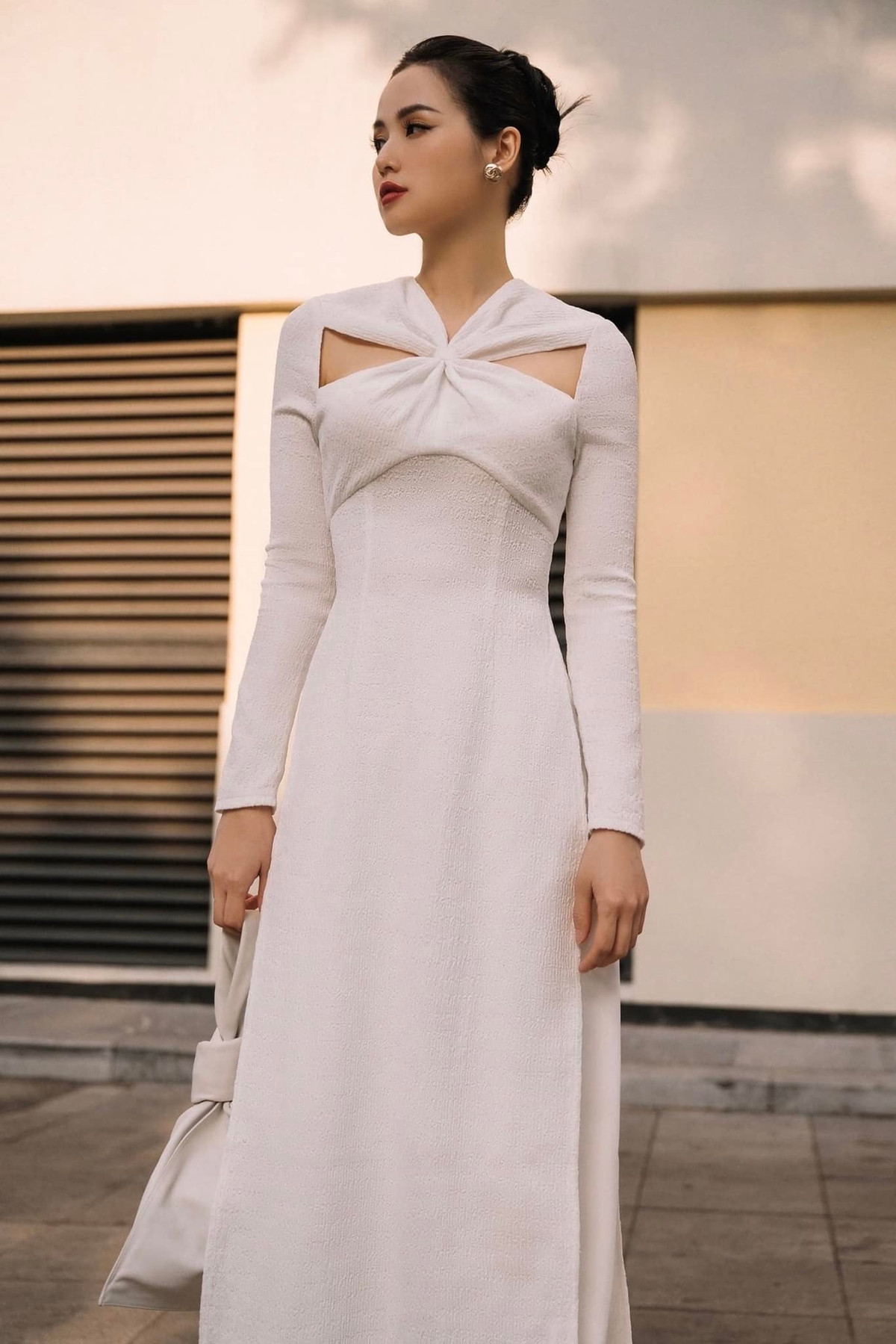 Tâm Tít (tên thật là Phạm Thanh Tâm) là một trong những cựu hot girl thế hệ đầu tiên của Hà Nội cùng thời với Midu, Elly Trần...