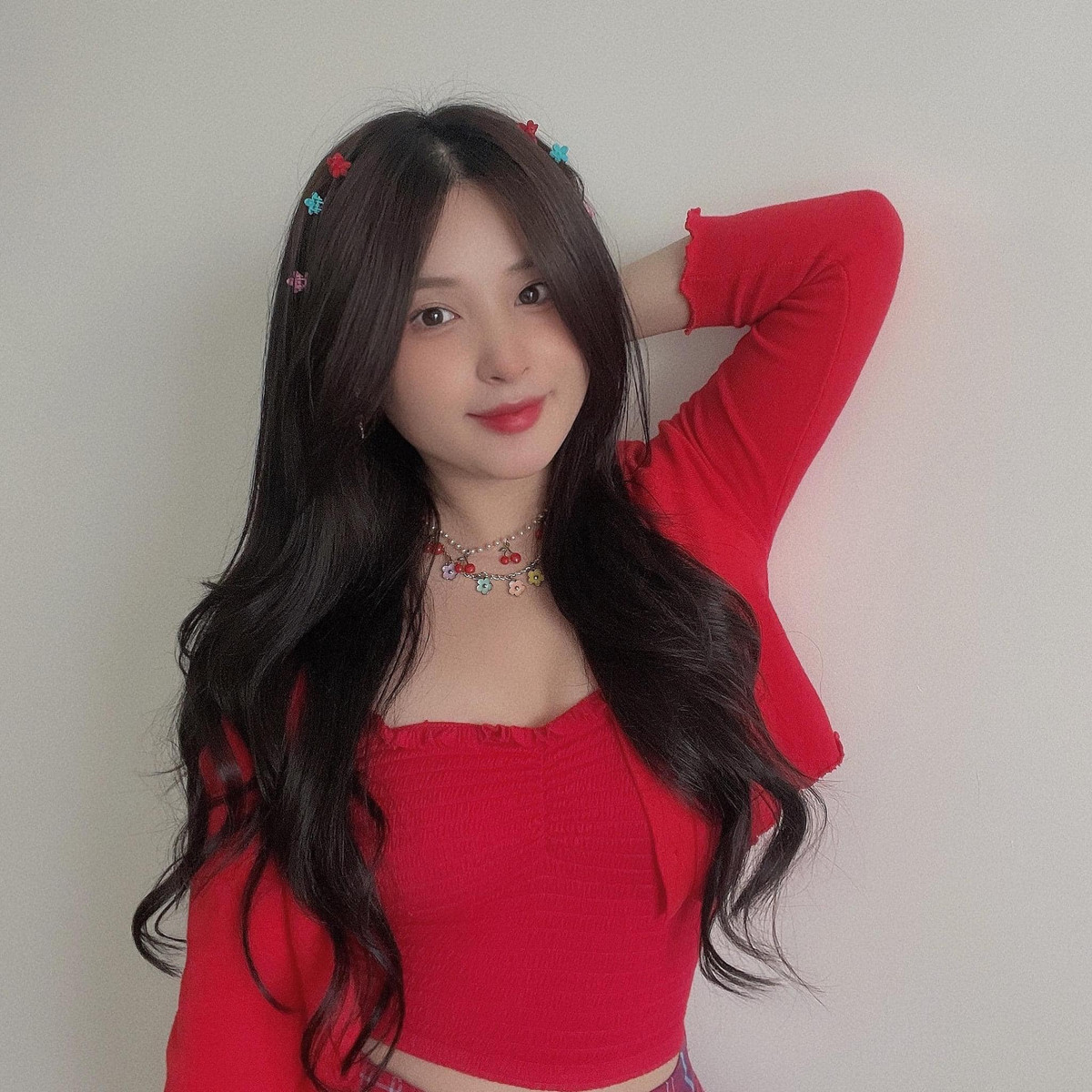 Ma Hương Thảo sinh năm 1994, quê Tuyên Quang, là hot streamer nổi tiếng của cộng đồng Liên Quân Mobile.