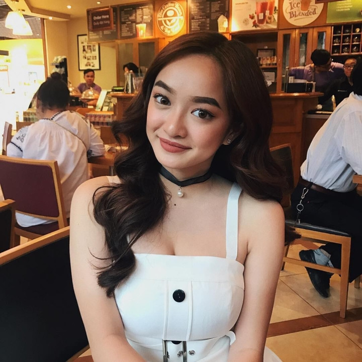 Quyết định "trùng tu" nhan sắc của gái xinh "em chưa 18" đã xóa nhòa định kiến của công chúng, đồng thời nhan sắc của Kaity ngày càng lên hương.