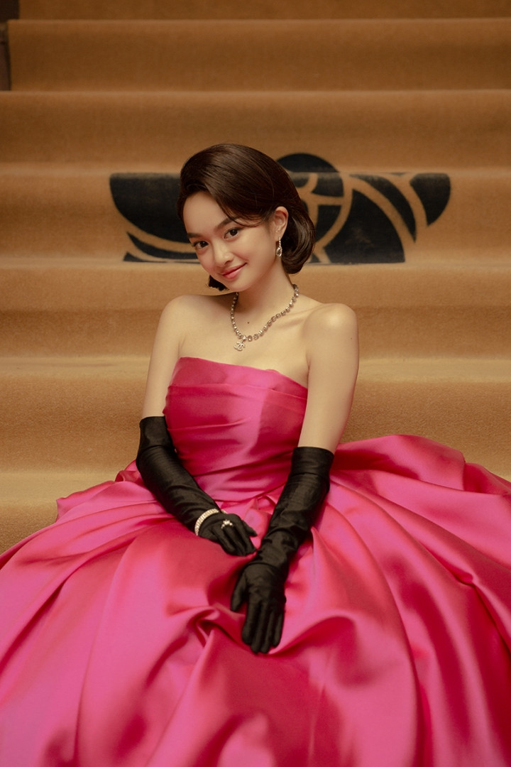 Thời điểm hiện tại, Kaity Nguyễn được đánh giá là mỹ nhân tài sắc vẹn toàn, là đối thủ nặng ký của nhiều người đẹp trong showbiz.