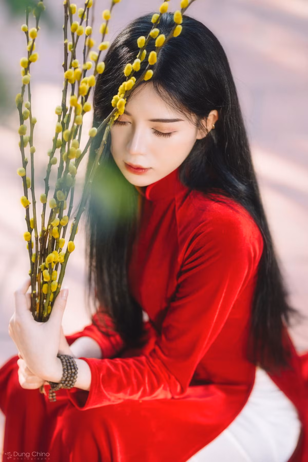 Những bộ cánh mà cô bạn khoác lên đều nhận được phản hồi tích cực.