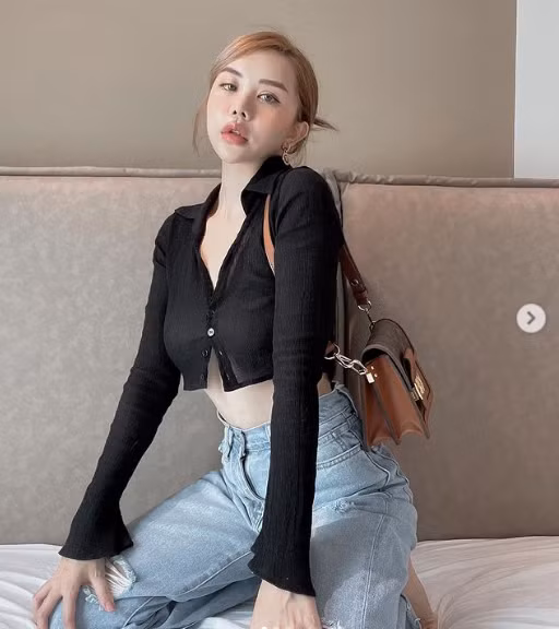 Từng là du học sinh tại Hàn Quốc, phong cách thời trang của Hạt Mít cực kỳ đa dạng.