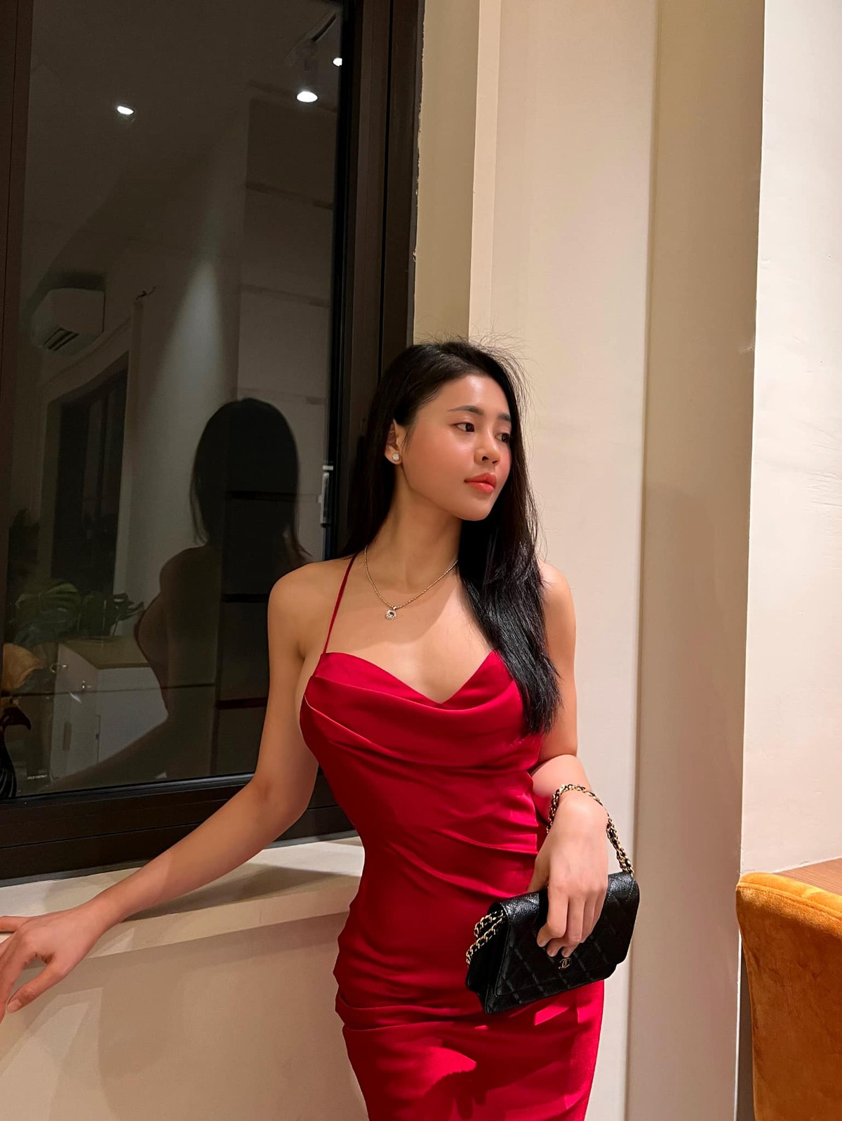 Vóc dáng đẹp, đường cong bốc lửa của Phương Trang là niềm mơ ước của bao cô gái.