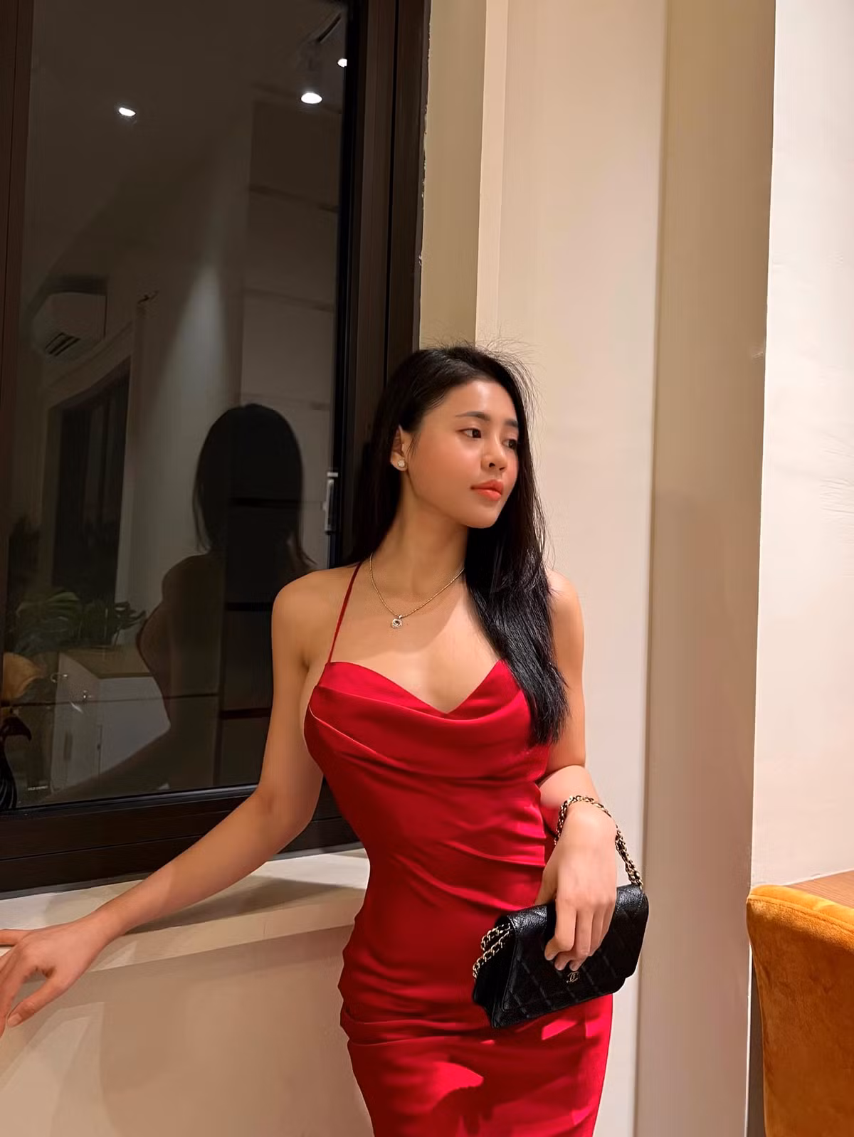 Vóc dáng đẹp, đường cong bốc lửa của Phương Trang là niềm mơ ước của bao cô gái.